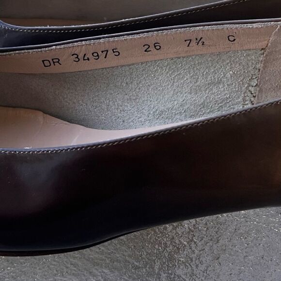 Salvatore Ferragamo Green and Black Loafers - Picture 8 of 9